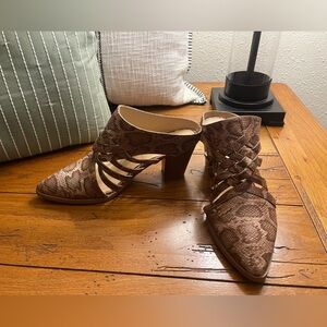 Comfort Est 1946 Brown Snake Print Women's Heels Women’s Size 10
